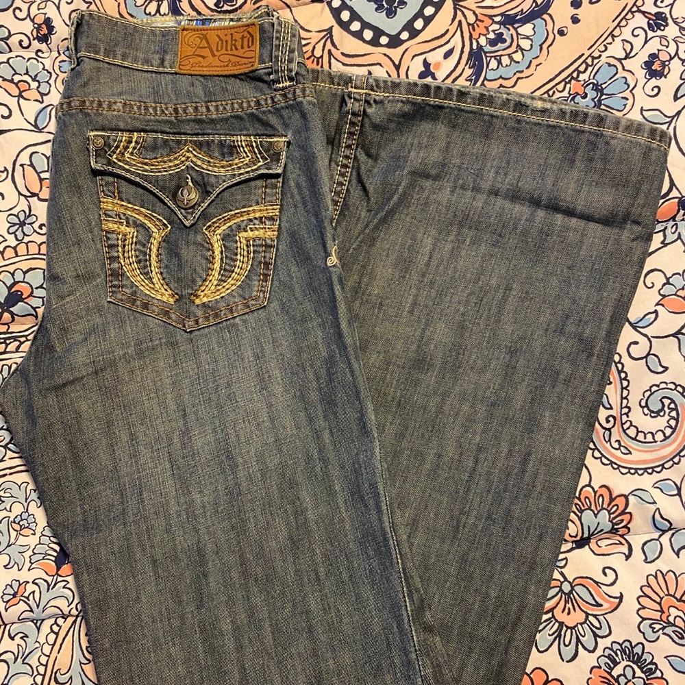 Adikto Jeans